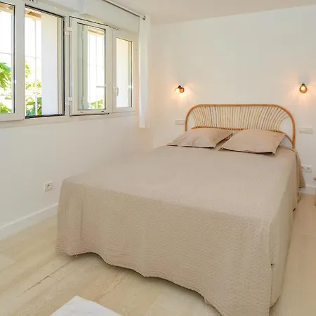 5 Bedroom Cozy In