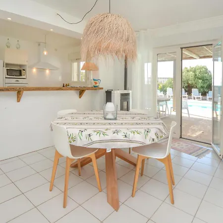 5 Bedroom Cozy In Valras-Plage
