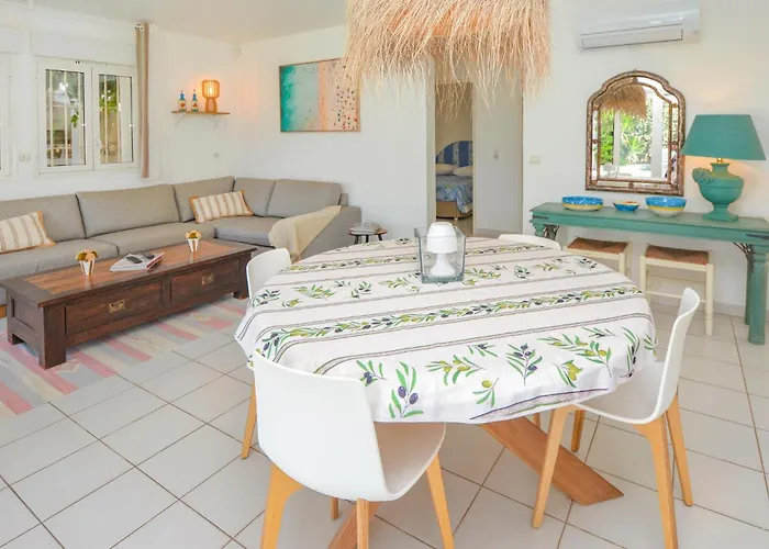 Casa de Férias 5 Bedroom Stunning In *